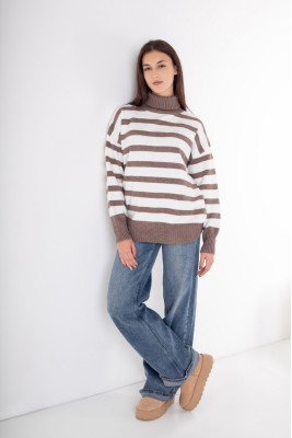 Светр жіночий